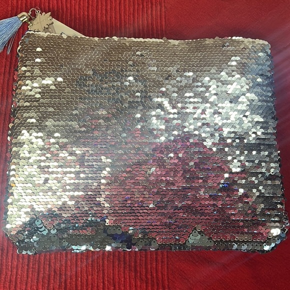 NWT Disney’s frozen 2 pencil case flip sequin with charm - Picture 2 of 5